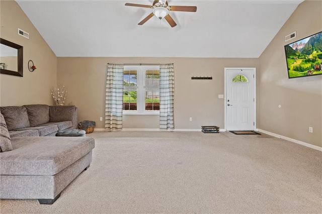 800 E North Main Street, Richmond, MO 64085