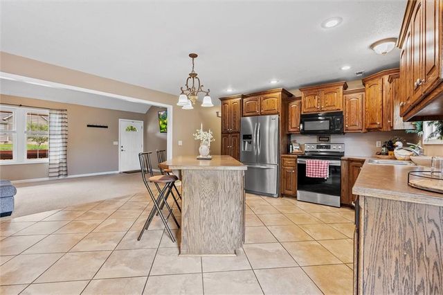 800 E North Main Street, Richmond, MO 64085