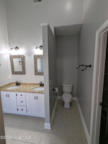 39 Shandy Way, Hampstead, NC 28443