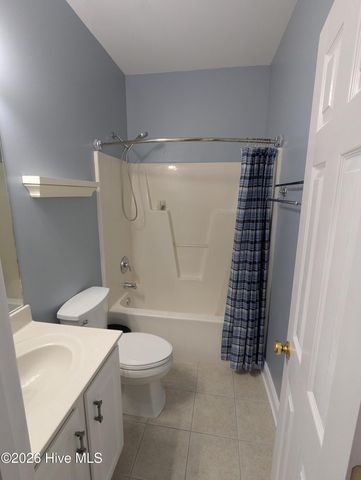 39 Shandy Way, Hampstead, NC 28443