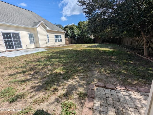 39 Shandy Way, Hampstead, NC 28443