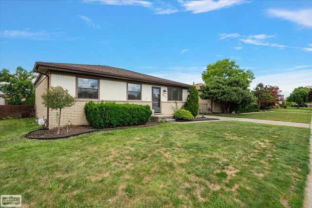 16209 Secretariat Street, Roseville, MI 48066