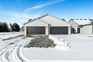 2108-2110 E Plaza Court, Haysville, KS 67060