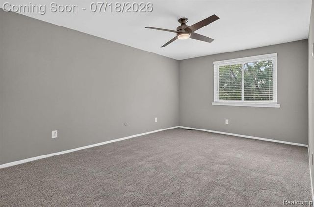 1509 Charter Oak Drive, Rochester Hills, MI 48309