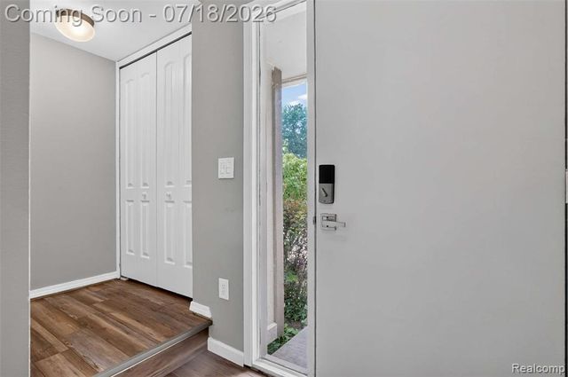 1509 Charter Oak Drive, Rochester Hills, MI 48309