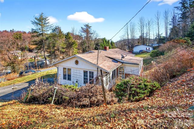 106 Chapel Street, Spruce Pine, NC 28777