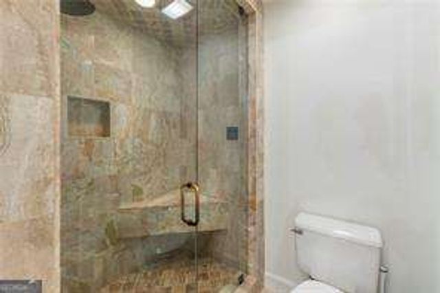 2104 Defoors Mill Drive NW, Atlanta, GA 30318