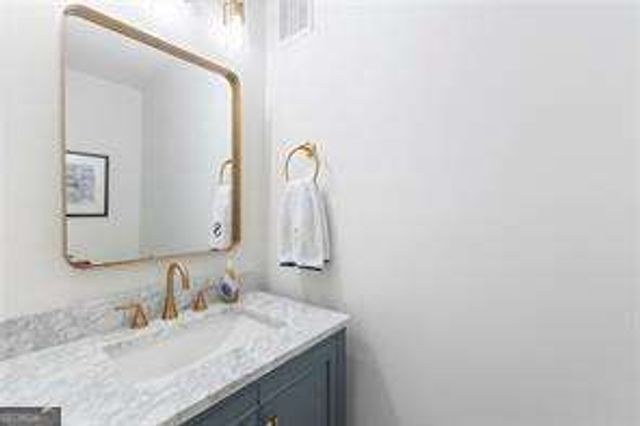 2104 Defoors Mill Drive NW, Atlanta, GA 30318