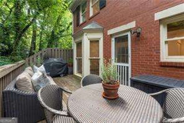 2104 Defoors Mill Drive NW, Atlanta, GA 30318