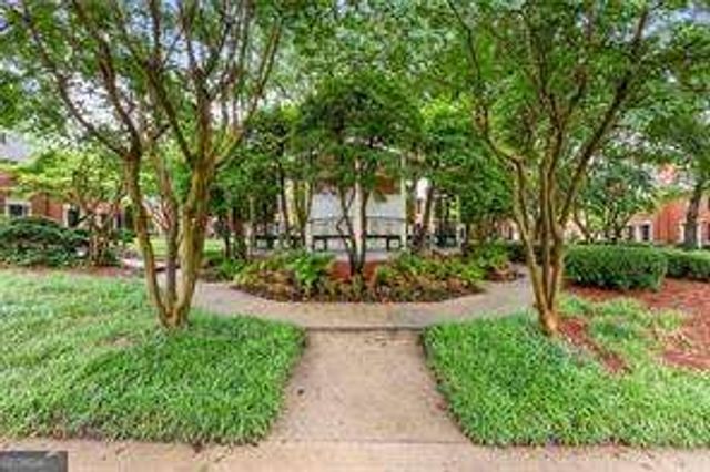 2104 Defoors Mill Drive NW, Atlanta, GA 30318