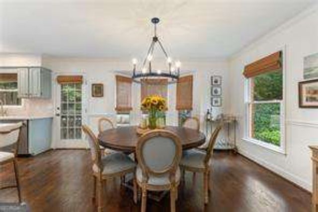 2104 Defoors Mill Drive NW, Atlanta, GA 30318