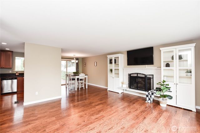 9102 46th Drive NE, Marysville, WA 98270