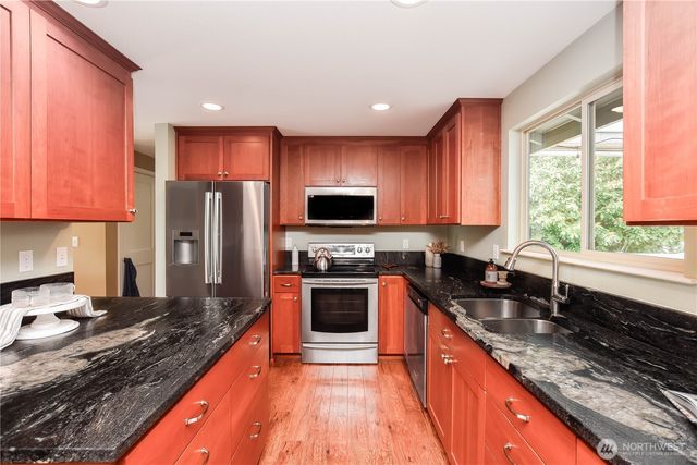 9102 46th Drive NE, Marysville, WA 98270