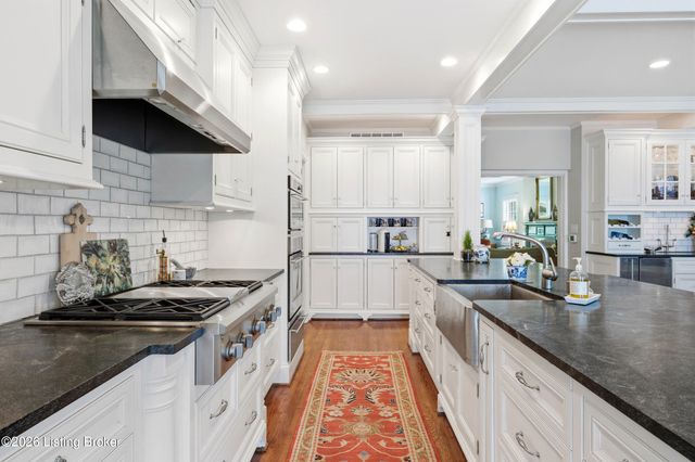 137 Sagamore Rd, Louisville, KY 40207