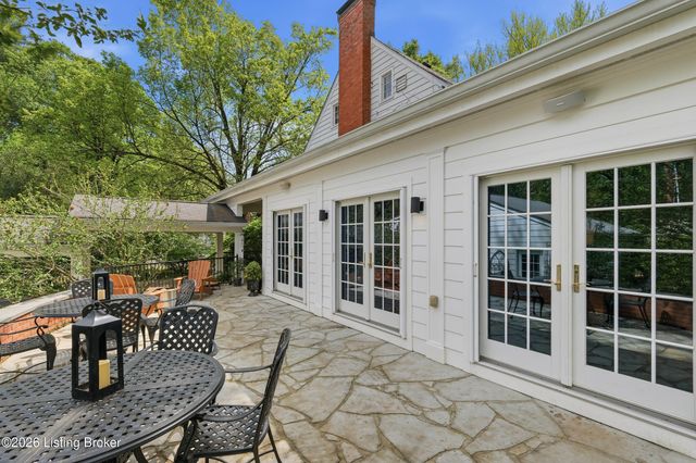 137 Sagamore Rd, Louisville, KY 40207