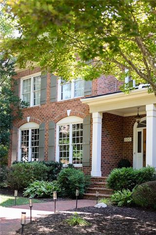 100 Fox Lake Court, Winston-salem, NC 27106