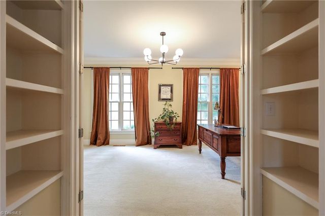 100 Fox Lake Court, Winston-salem, NC 27106