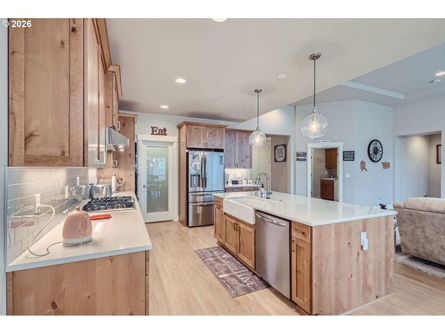 2923 S WHITE SALMON Dr, Ridgefield, WA 98642