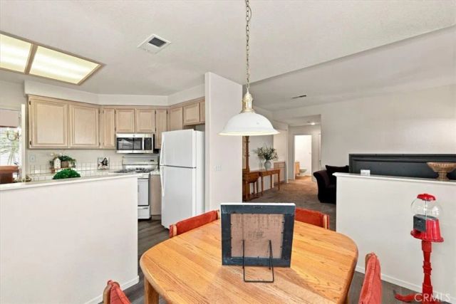 39876 Via Castana, Murrieta, CA 92563