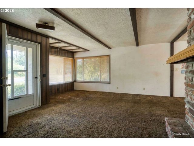 6939 N ARMOUR St, Portland, OR 97203