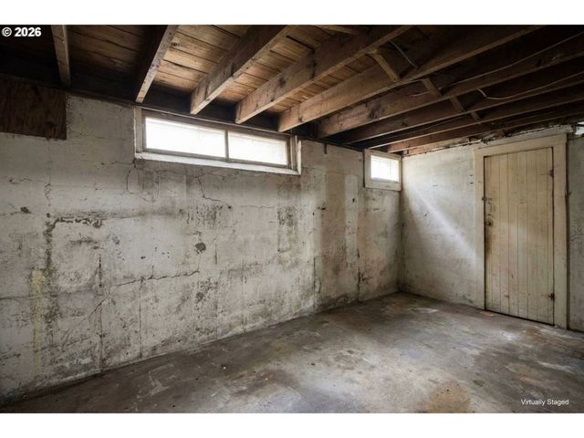 6939 N ARMOUR St, Portland, OR 97203