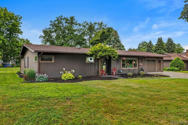 912 Escarpment Drive, Lewiston, NY 14092