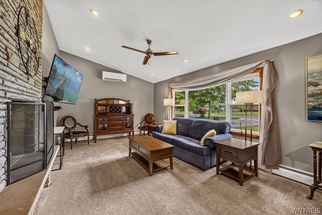 912 Escarpment Drive, Lewiston, NY 14092