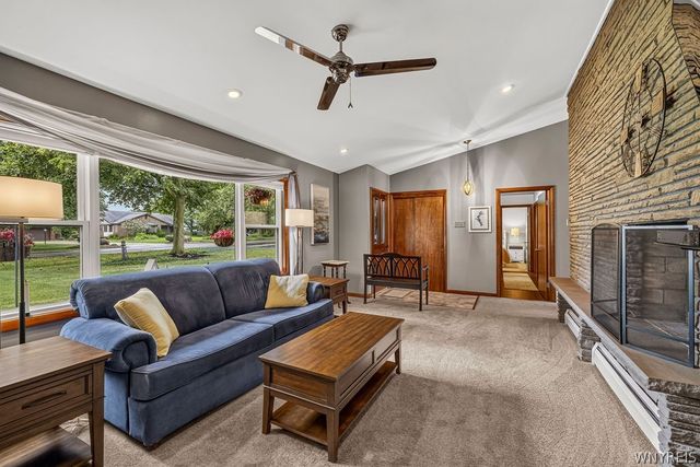 912 Escarpment Drive, Lewiston, NY 14092