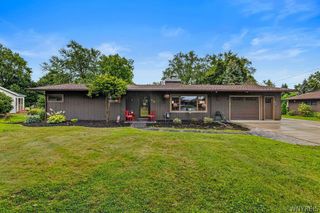 912 Escarpment Drive, Lewiston, NY 14092