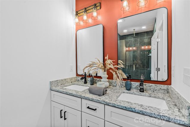 510 N Mulberry Street, Cherryville, NC 28021