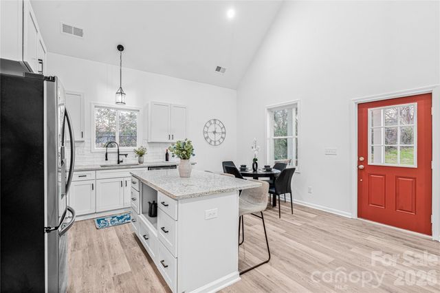 510 N Mulberry Street, Cherryville, NC 28021