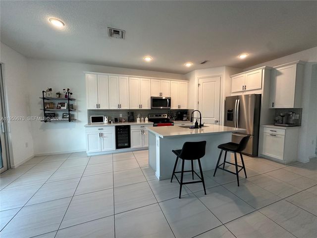 6319 Trails Of Foxford Ct, West Palm Beach, FL 33415