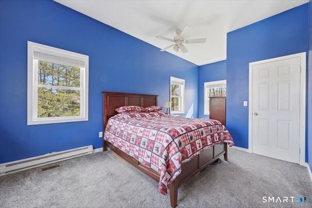 40 Kenyon Road, Waterford, CT 06385