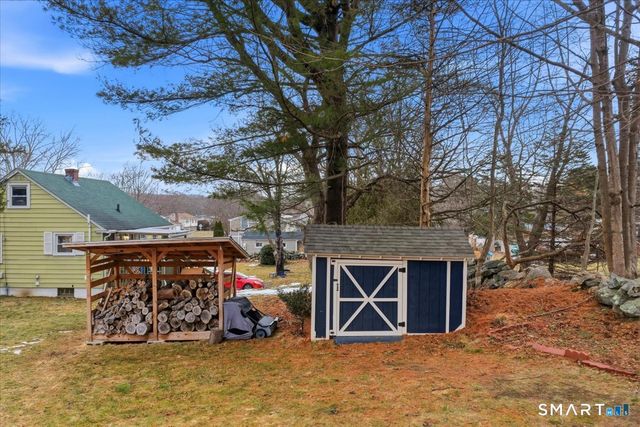 40 Kenyon Road, Waterford, CT 06385