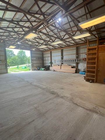 3360 ROUTE O, Columbia, MO 65203