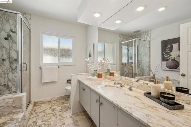 1410 Lakeshore Ave 5, Oakland, CA 94606