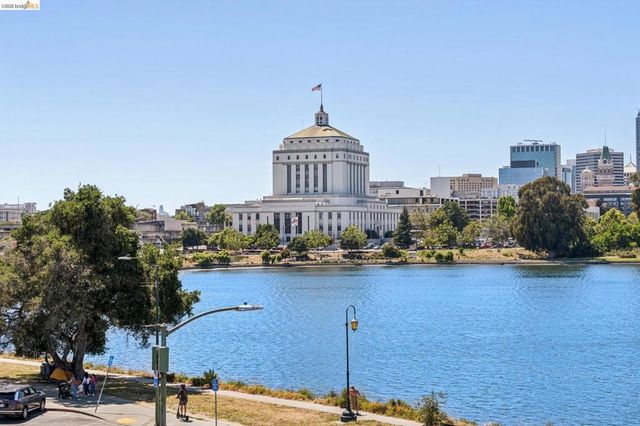 1410 Lakeshore Ave 5, Oakland, CA 94606