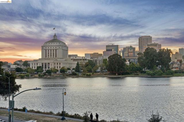 1410 Lakeshore Ave 5, Oakland, CA 94606