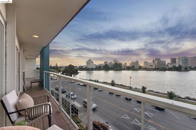 1410 Lakeshore Ave 5, Oakland, CA 94606