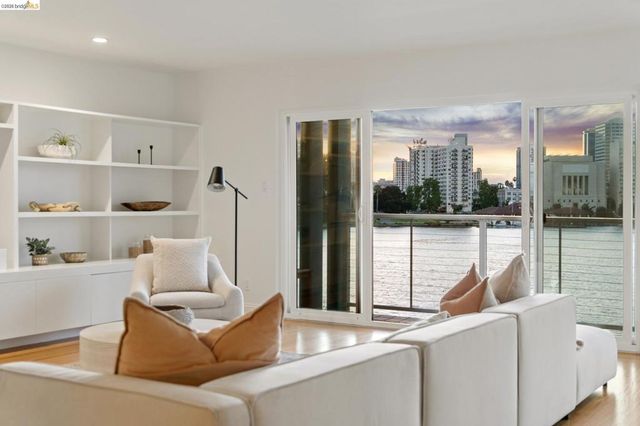 1410 Lakeshore Ave 5, Oakland, CA 94606