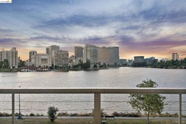 1410 Lakeshore Ave 5, Oakland, CA 94606
