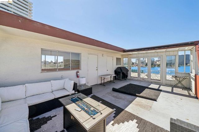 1410 Lakeshore Ave 5, Oakland, CA 94606
