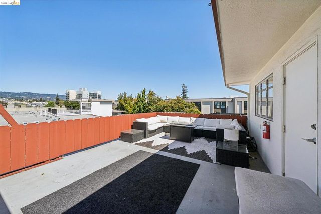 1410 Lakeshore Ave 5, Oakland, CA 94606