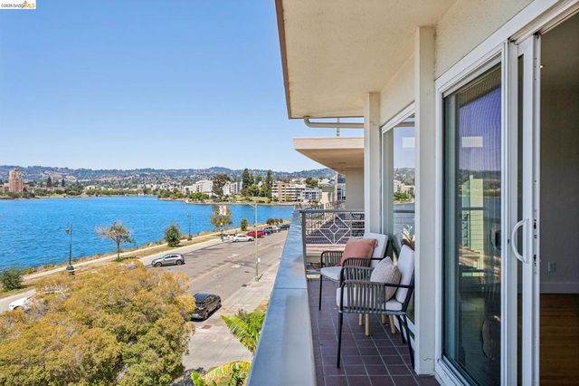 1410 Lakeshore Ave 5, Oakland, CA 94606