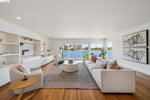1410 Lakeshore Ave 5, Oakland, CA 94606