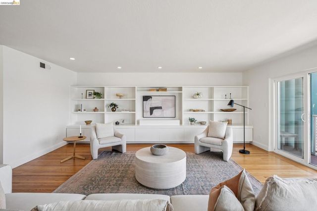 1410 Lakeshore Ave 5, Oakland, CA 94606