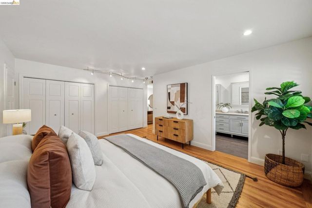 1410 Lakeshore Ave 5, Oakland, CA 94606
