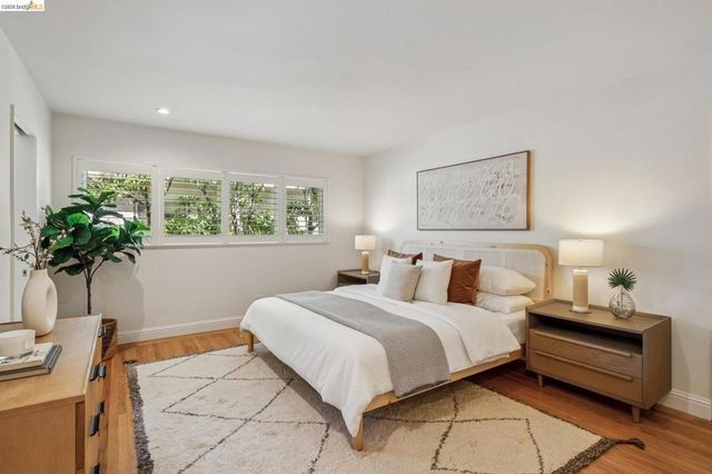 1410 Lakeshore Ave 5, Oakland, CA 94606