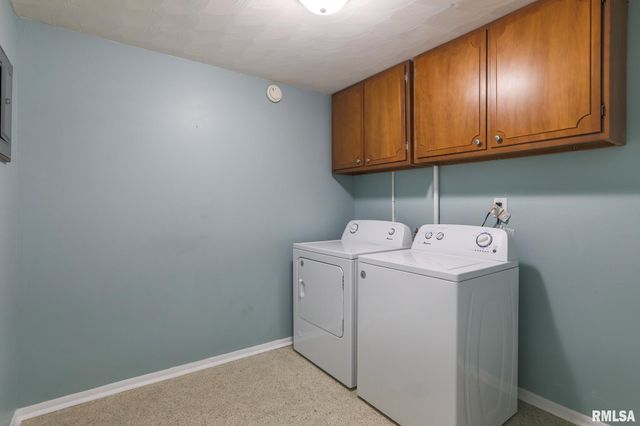 1804 VIENNA Court, Pekin, IL 61554