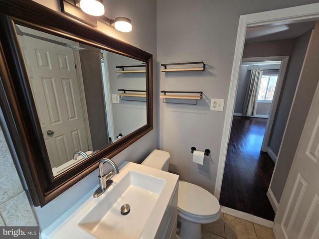 2223 HUNTINGTON AVE, Alexandria, VA 22303